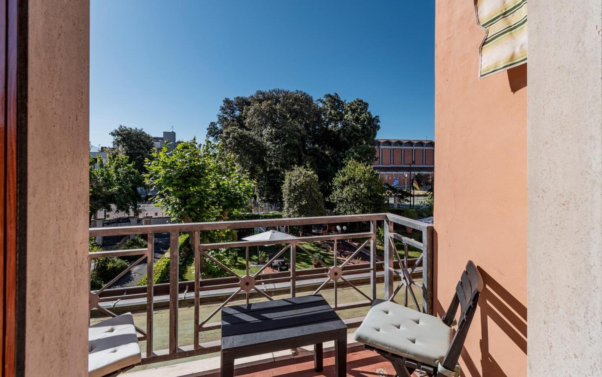 Hotel Gabrini Marina di Massa Bagian luar foto
