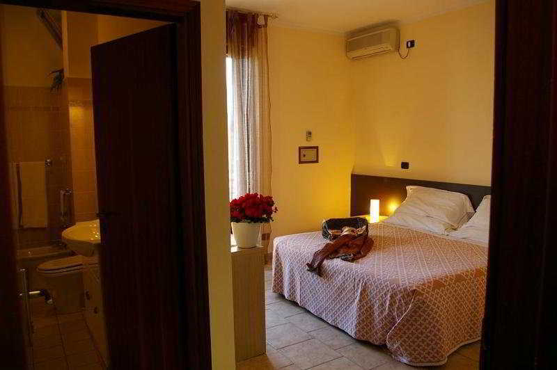Hotel Gabrini Marina di Massa Bagian luar foto
